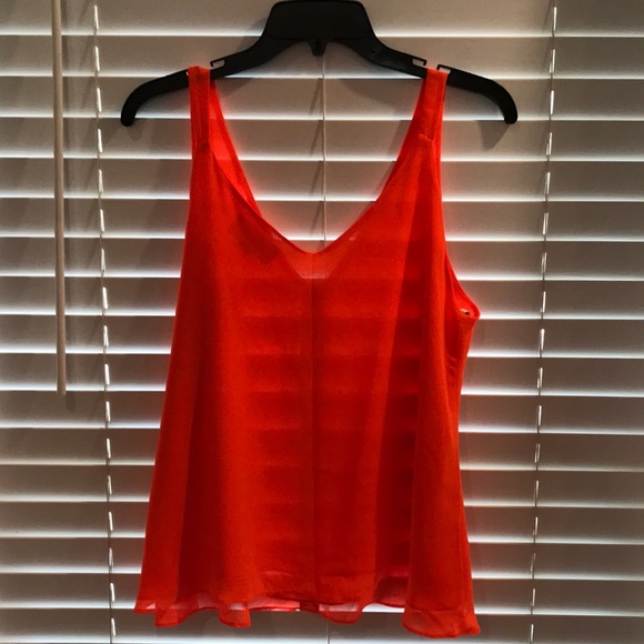 Top - Picture 3 of 4